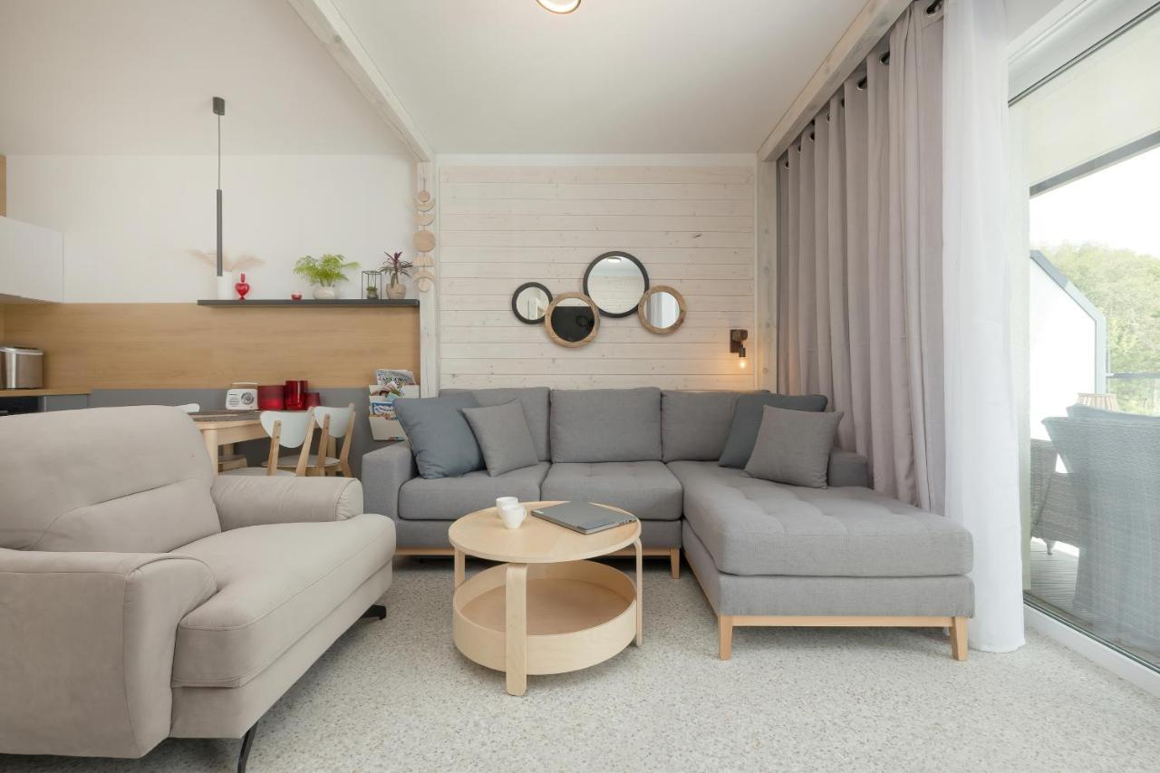 Apartment Grey - - Basen - - Parking- Taras