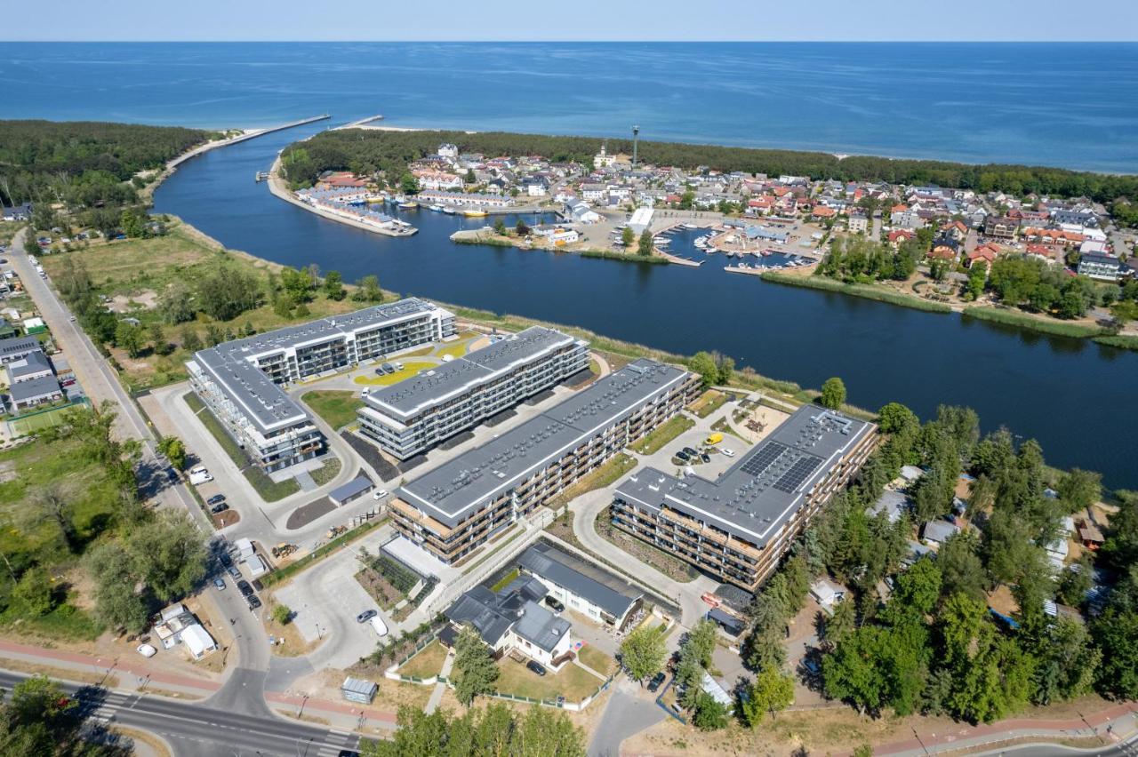 Grey - - Basen - - Parking- Taras Apartment *