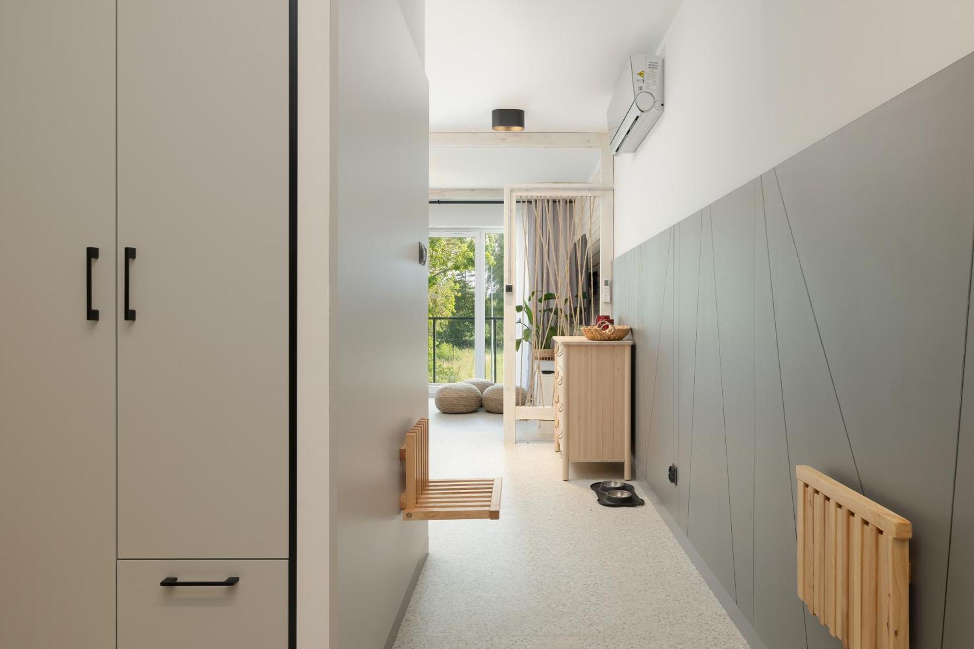 Grey - - Basen - - Parking- Taras Apartment