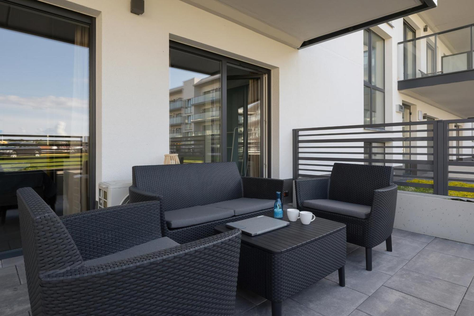 Apartment Grey - - Basen - - Parking- Taras